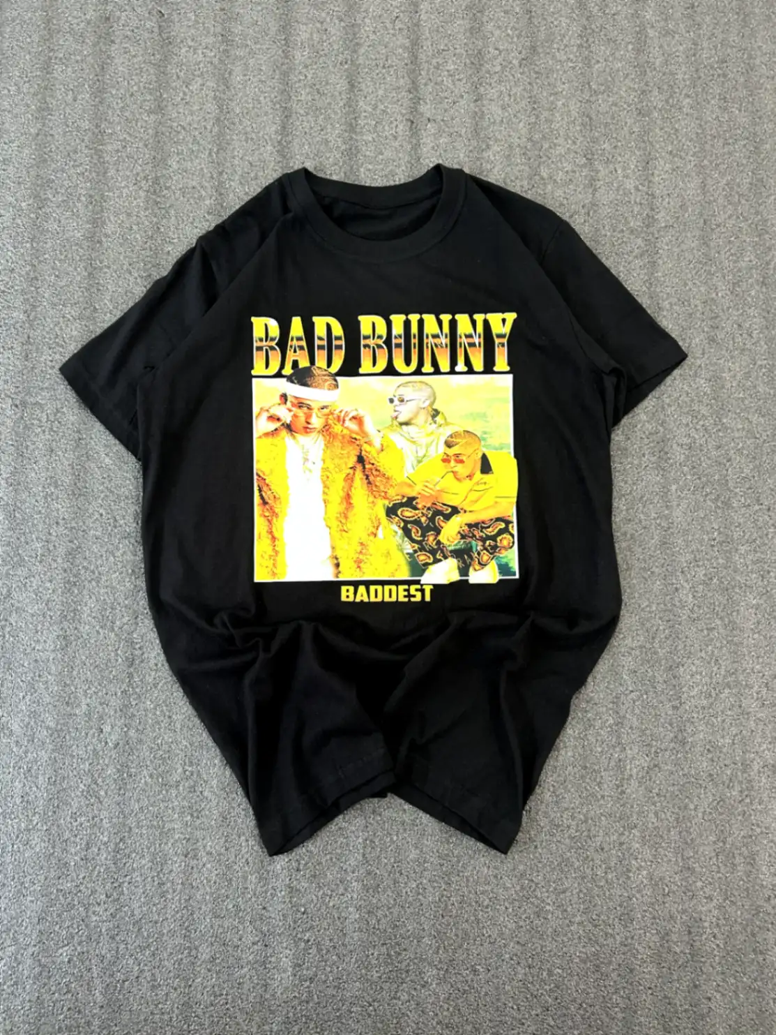 Bad Bunny Tee - L
