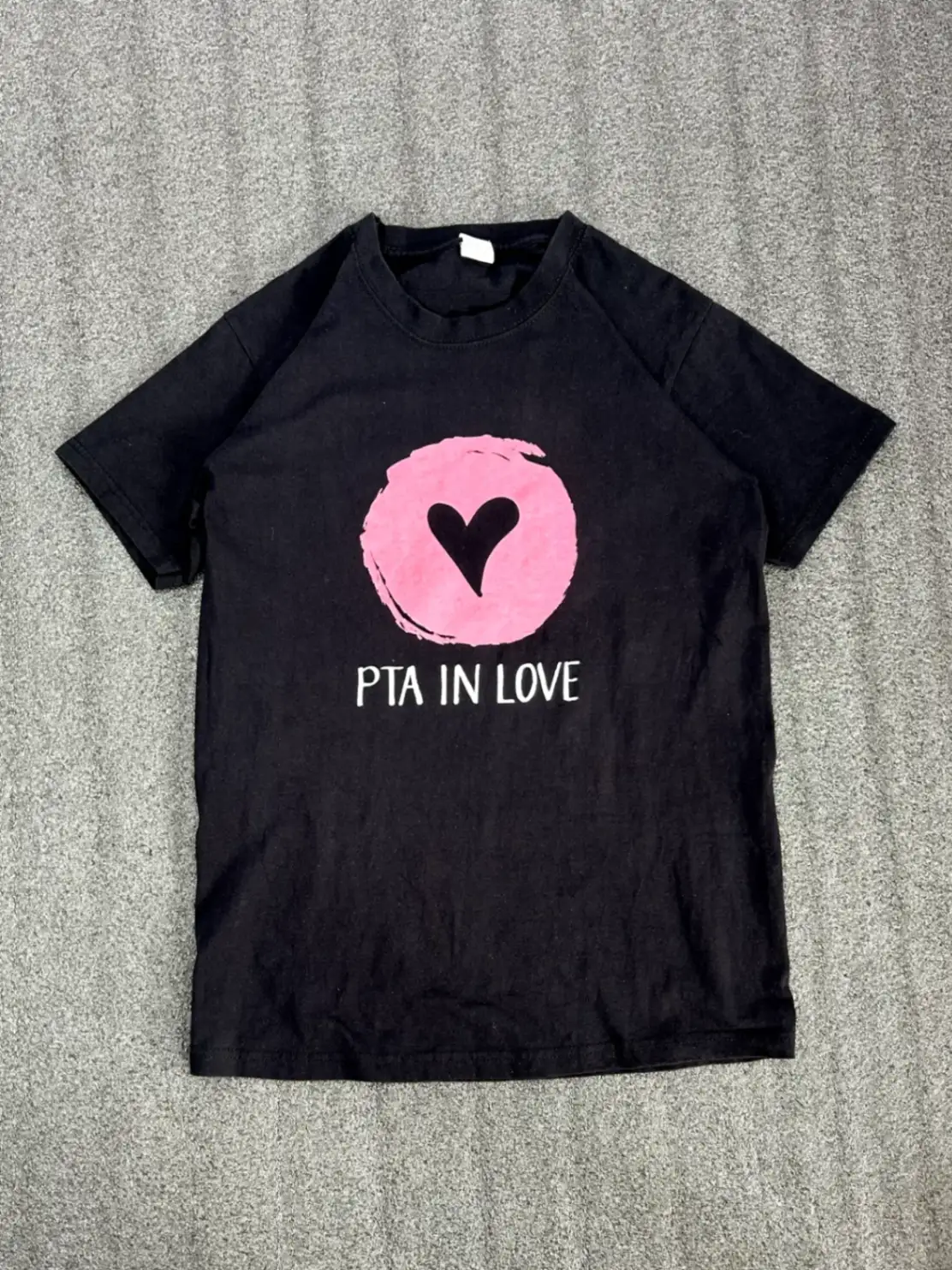 Fruit & Loom PTA in love tee - S