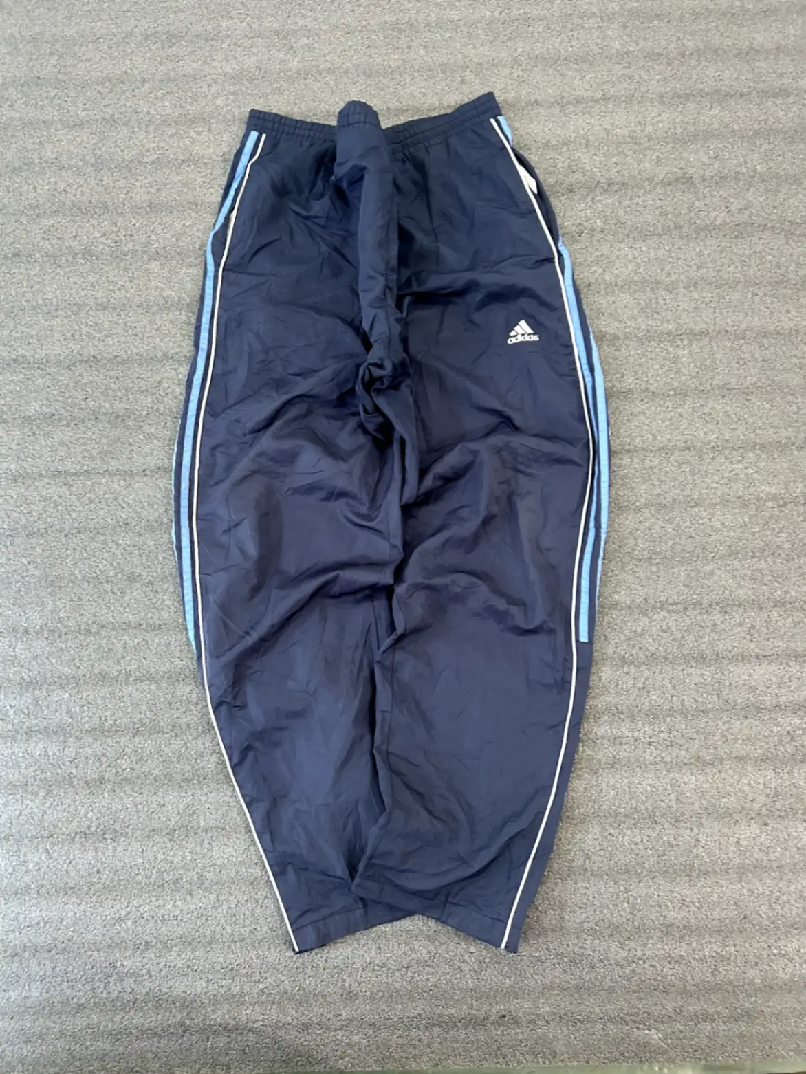 Adidas Trackpant - 40-44